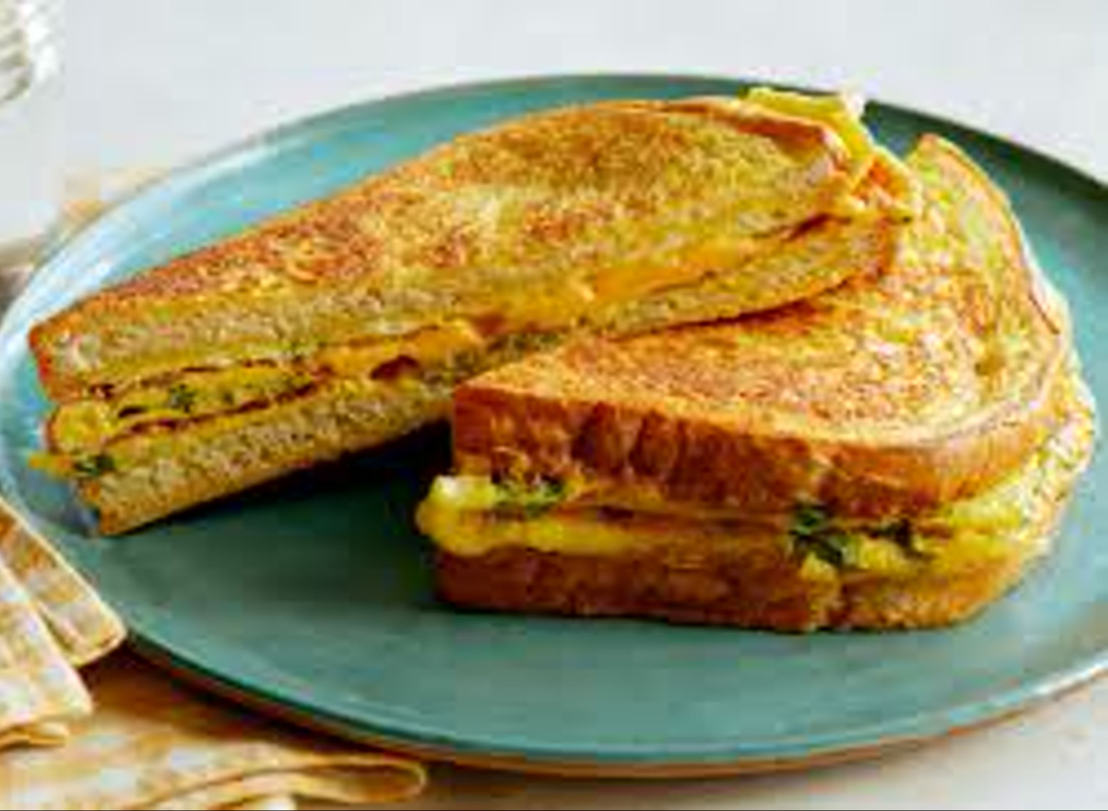 2 Bread Slide With Egg Omelet